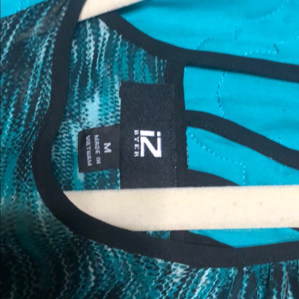 Chevron Pattern sheer Blouse - Picture 3 of 5